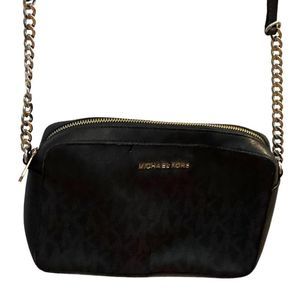 Michael Kors Jet Set Crossbody Bag